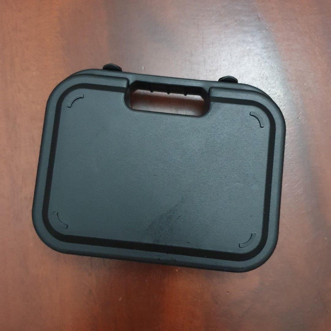 Small container with padding (Category: Storage Boxes & Baskets) located in Paranaque City. Submitted by cobien (Listing ID 1398265217, Image 2). Description: .