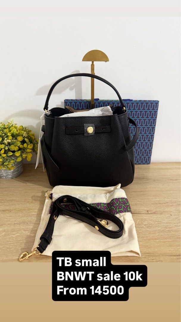 Tory burch romy small two way (Category: Luxury Bags & Wallets) located in Cabuyao City. Submitted by baglover1111 (Listing ID 1398260032, Image 1). Description: Brand new complete inclusions Guaranteed authentic .