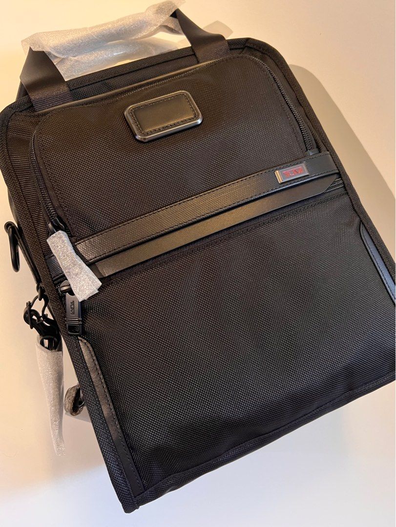 Tumi ALPHA 3 MEDIUM TRAVEL TOTE (Category: Luxury Bags & Wallets) located in Paranaque City. Submitted by verly_espera (Listing ID 1398274141, Image 2). Description: ✅ 100% Authentic & Brand New ✅ On Hand & Ready to Ship ✅ Priced Below Market Value 💯 Money-Back Guarantee if found fake or used 🏷️ Shop with Confidence — Your Satisfaction is My Top Priority. 📩 DM for Inquiries or Reservations. .