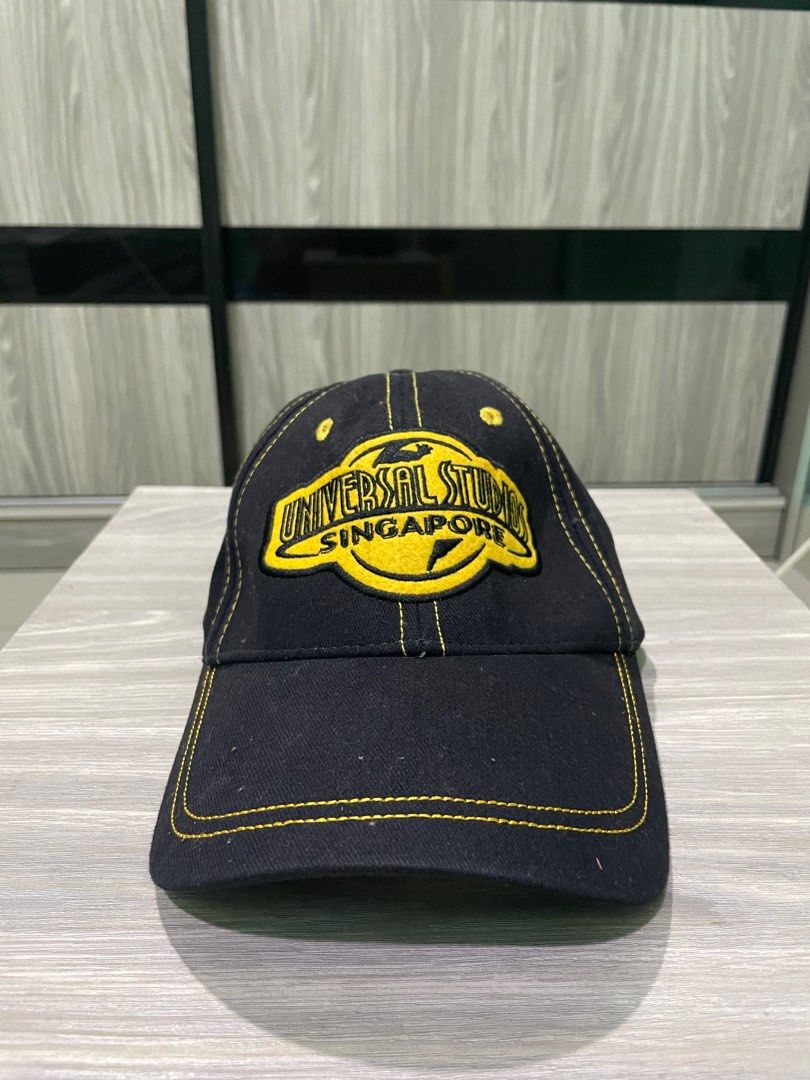 Universal Studio Cap (Category: Cap & Hats) located in Klang. Submitted by skylarktylark (Listing ID 1398328822, Image 1). Description: Universal Studio Singapore cond 8/10 kena betulkan curve personal collection .