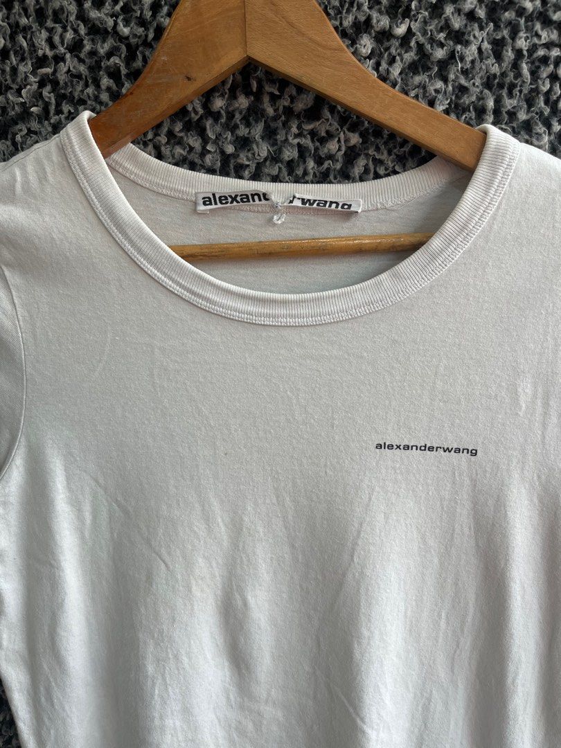 Alexander Wang Cropped Shirt | Size S (Category: Shirts) located in General Trias. Submitted by zrchustle.604 (Listing ID 1398440566, Image 2). Description: no issue.