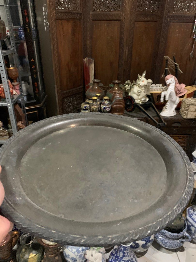 Antique big brass tray (Category: Vintage Collectibles) located in Quezon City. Submitted by sojisup (Listing ID 1398361565, Image 3). Description: Antique heavy solid tray .