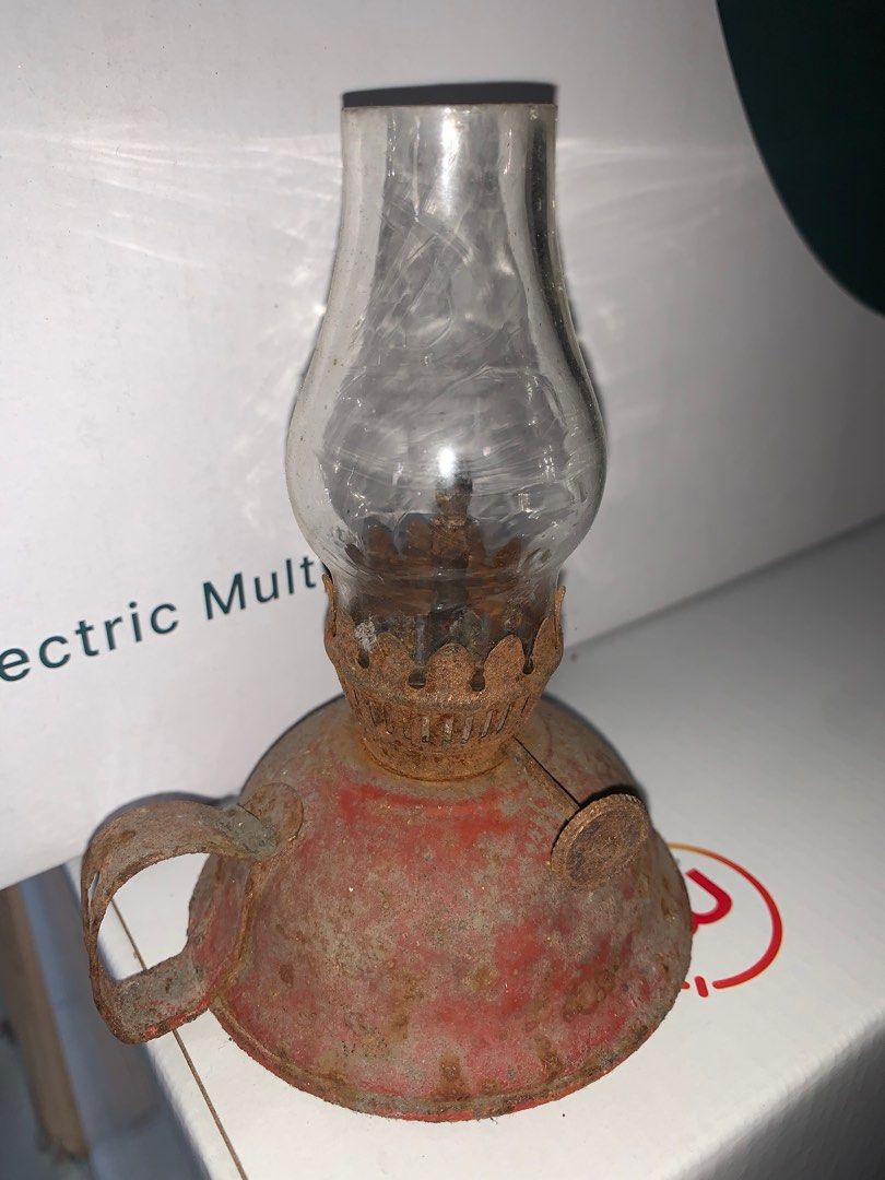 Antique Gasera (Category: Vintage Collectibles) located in Quezon City. Submitted by sojisup (Listing ID 1398359460, Image 3). Description: Antique classic gasera .