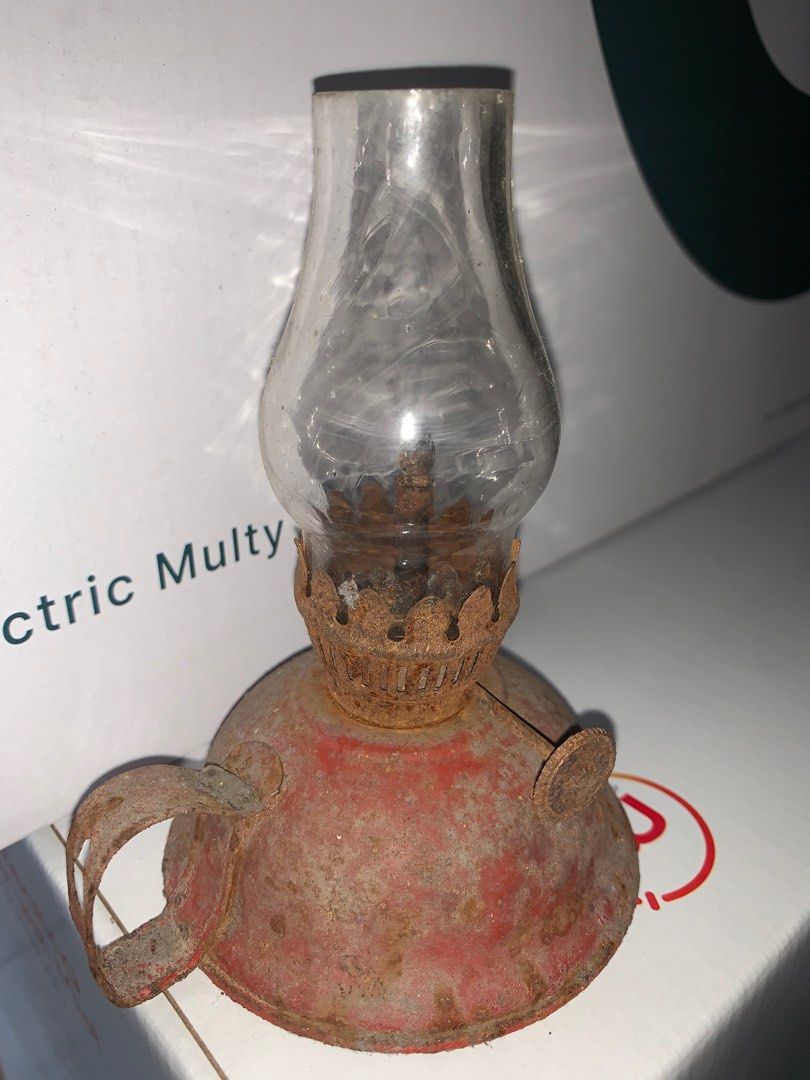 Antique Gasera (Category: Vintage Collectibles) located in Quezon City. Submitted by sojisup (Listing ID 1398359460, Image 2). Description: Antique classic gasera .