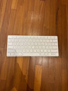 (Category: ) located in . Submitted by moon.sells (Listing ID 1398426622, Image 1). Description: .