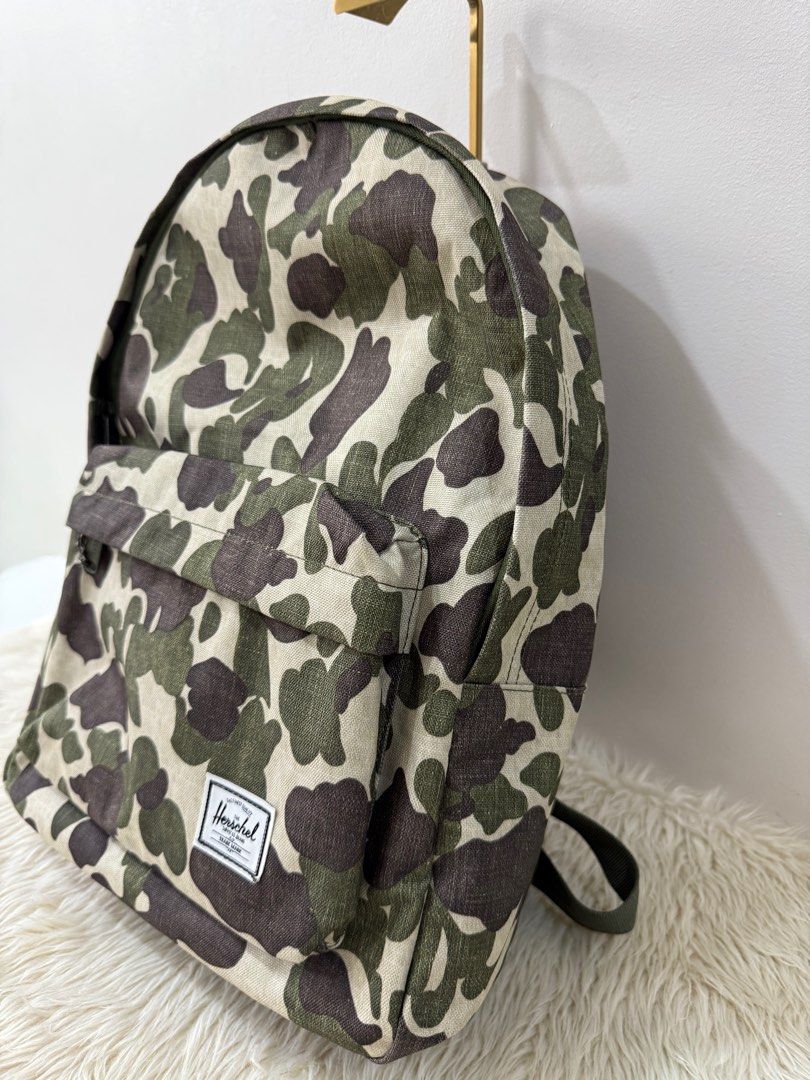 Authentic Hershel Camouflage Backpack (Category: Backpacks) located in Cainta. Submitted by pouchbucketbags (Listing ID 1398407988, Image 3). Description: Brand New 12”L x 6”W x 17”H.
