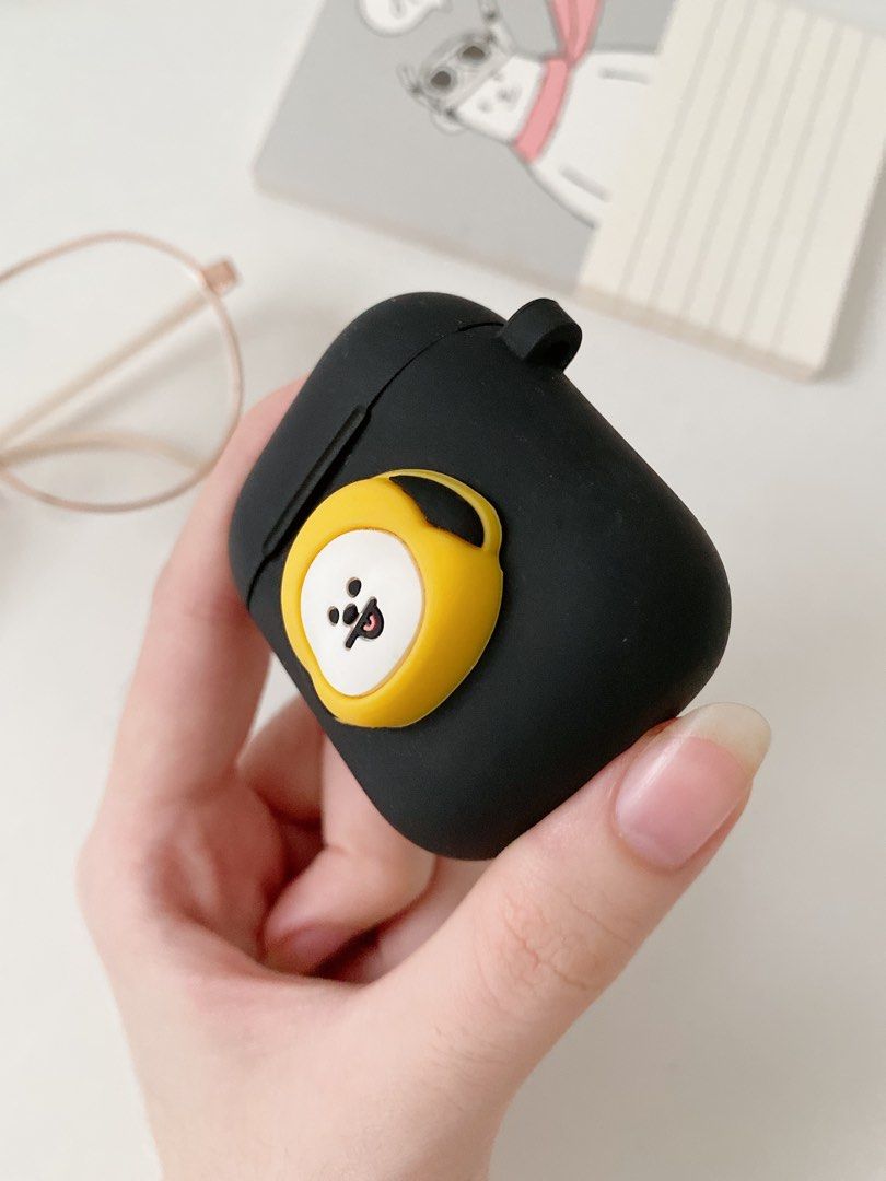 BT21 Chimmy Airpod Case (Official) (Category: Designer & Blind Box Toys) located in Dasmarinas. Submitted by molimoon (Listing ID 1311471823, Image 2). Description: KINDLY READ EVERYTHING. Please message me for more quiries! Item: BT21 Chimmy Airpod Case Note: This was bought physically in a BT21 pop up store in Robinson Manila. NO BOX anymore as of now. Natapon ko na po but the item is still as good as new Condition: 10/10 RFS: decluttering/i no