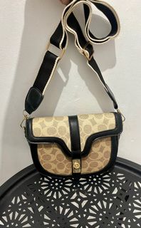 (Kategori: ) berada di . Dikirim oleh astrianit04607 (ID iklan 1398441230, Gambar 1). Deskripsi: .
