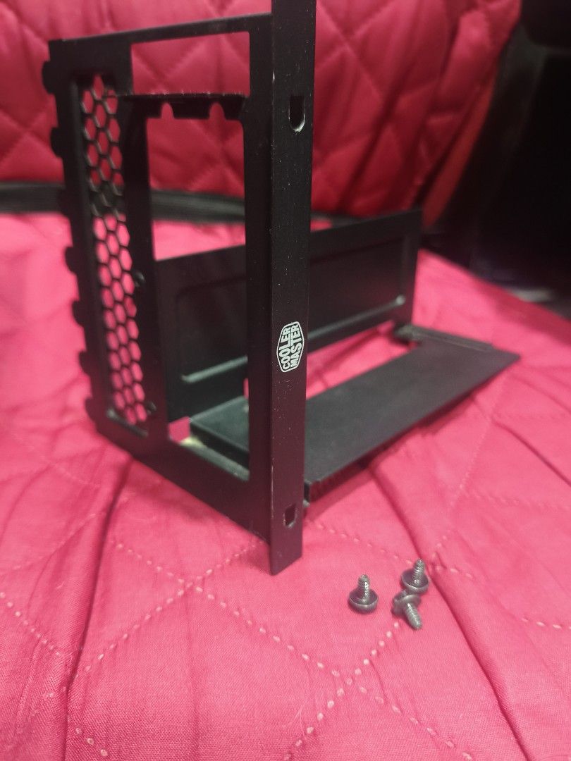 Cooler Master Vertical Graphics Card Holder Kit (Category: Computer Parts) located in Caloocan City. Submitted by itshobertday (Listing ID 1398515696, Image 2). Description: -authentic CoolerMaster accessory; does its purpose -only missing one screw which can be replaced by the same size (check photo) -RFS: decluttering -If lalamove or LBC, you shoulder delivery charges Cooler Master Vertical Graphics Card Holder Kit - Compatible with MasterCase 