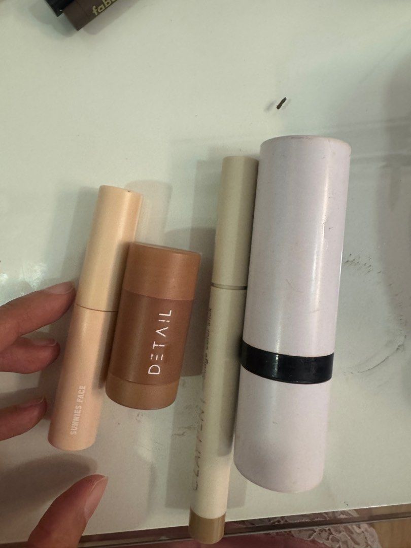 Detail sunnies make up by mario bundle (Category: Makeup) located in Quezon City. Submitted by destashingmycloset (Listing ID 1398455583, Image 1). Description: .