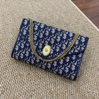 (Category: ) located in . Submitted by paulineyng (Listing ID 1398501704, Image 1). Description: .