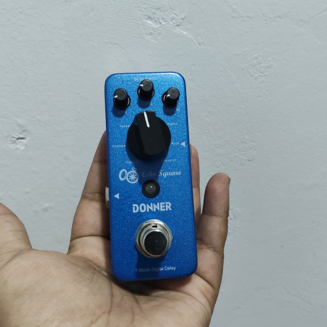 Donner 7 modes original sound retention ECHO SQUARE (Category: Musical Instruments) located in Catbalogan. Submitted by jpnsrpls (Listing ID 1398504149, Image 1). Description: 🎸 For Sale: Donner Echo Square Digital Delay Pedal 💙 7 delay modes to craft the perfect echo for your tone! Compact, durable, and perfect for any pedalboard setup. ✅ Tested and working 💡 Great for guitarists who love creative sound effects 💰 Prices are posted in the pic