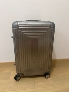 （分類：）位於 。 由 blackbingbing 提交（商品編號 1398453590，圖片 1）。簡介： 。