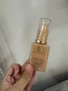 (Category: ) located in . Submitted by destashingmycloset (Listing ID 1398489104, Image 1). Description: .