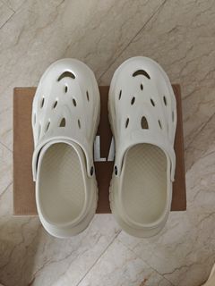 (Category: ) located in . Submitted by haier666 (Listing ID 1398377587, Image 1). Description: .