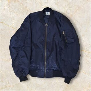 (Kategori: ) berada di . Dikirim oleh secondhandcatalog (ID iklan 1265293881, Gambar 1). Deskripsi: .