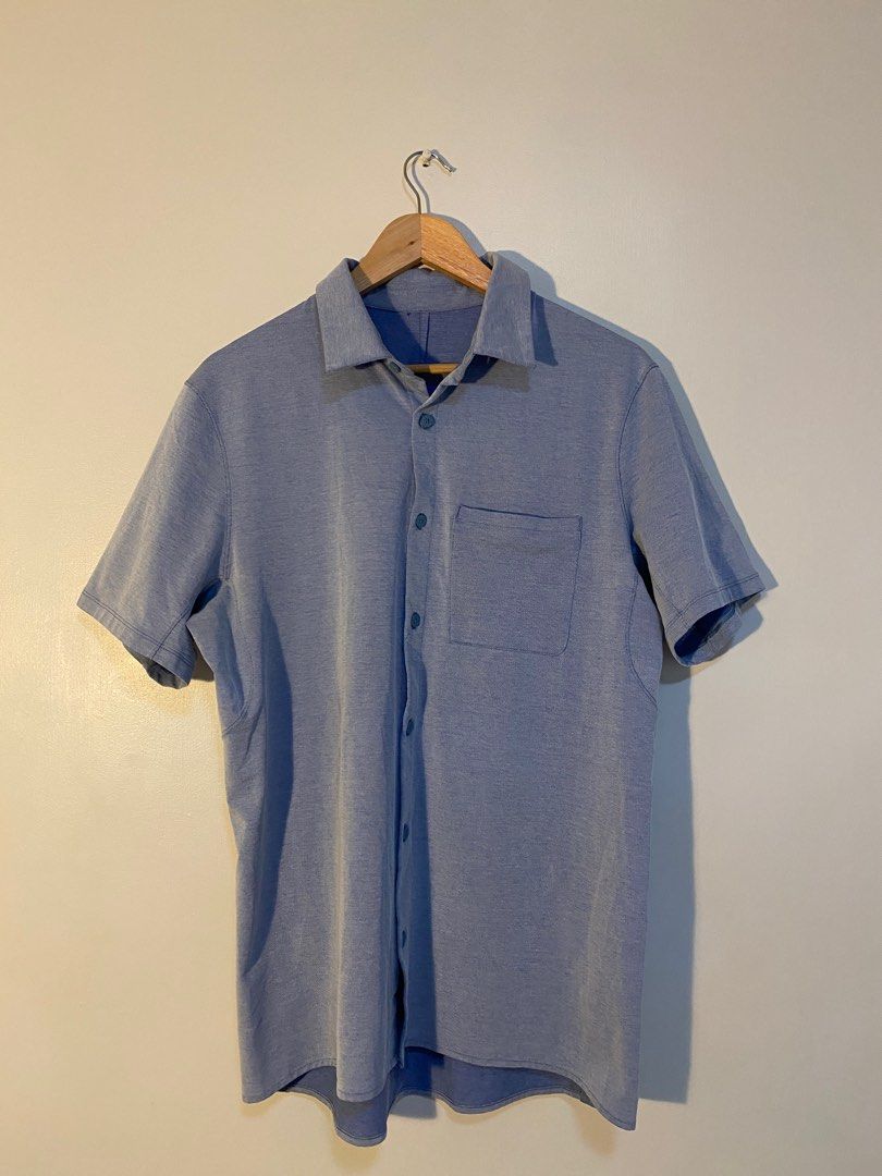 Lululemon Commission Short Sleeve Shirt (Category: Tshirts & Polo Shirts ) located in Batangas. Submitted by cakzero (Listing ID 1398409410, Image 2). Description: Lululemon Commission Short Sleeve Shirt Dimes: 22x28/29 Light blue color (baby blue) Four-Way Stretch, Oxford Fabric Four-way stretch Sweat-wicking Quick-drying Wrinkle-free straight out of the dryer Body: 55% Cotton, 45% Elastomultiester.