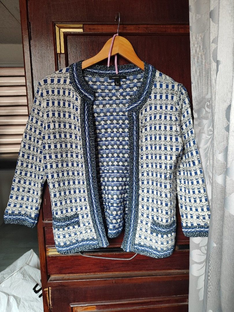 Mango jacket (Category: Coats, Jackets and Outerwear) located in Cavite. Submitted by marosa0121 (Listing ID 1398408249, Image 1). Description: .