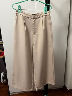 (Category: ) located in . Submitted by llloots (Listing ID 1398404381, Image 1). Description: .