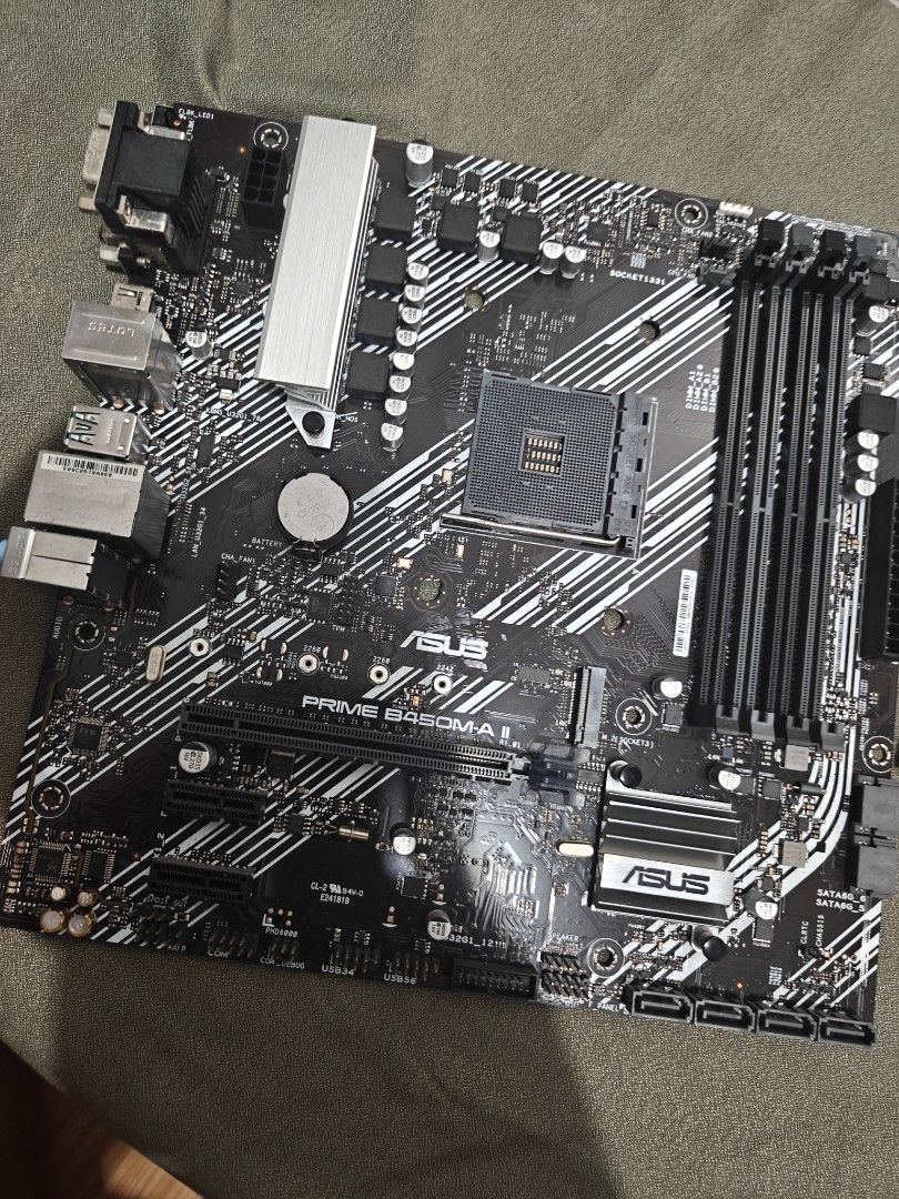 PC PARTS AND PERIPHERALS (Category: Computer Parts) located in Taguig. Submitted by superhypeee71172 (Listing ID 1398445389, Image 3). Description: Decluttering: For sale only Pref: Take all ✅ ASUS B450M NOT WORKING (ISSUE: NATANGGAL ISANG MALIIT NA PART PERO NAITABI KO PA SABI NG TECH PWEDE PA IHINANG PABALIK) PRICE: 700PHP ✅ SPECTER PRO 24GX IPS WITH MONITOR ARM MOUNT FOR DUAL MONITOR (ISSUE: MAY WHITE BOARDER SYA, MINSN NAWAWALA, NON NOTICEABL