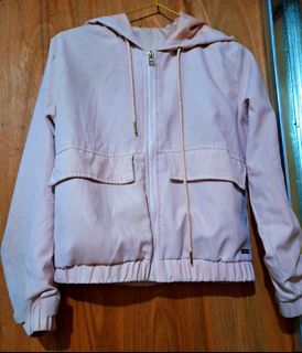 (Category: ) located in . Submitted by hanee.jdeclutter (Listing ID 1398442562, Image 1). Description: .