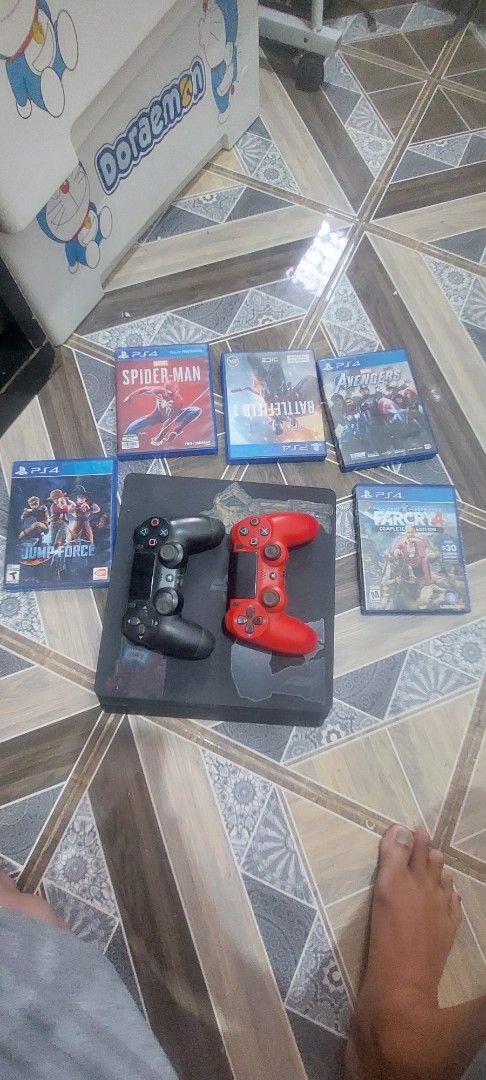 PlayStation 4 slim, Rush! Still negotiable (Category: PlayStation) located in Quezon City. Submitted by albertvaleriano.ge (Listing ID 1398455920, Image 1). Description: - PlayStation 4 console slim, not jailbreak orig, included - Two controllers: one red, one black - Includes game discs: Spider-Man, Marvel's Avengers, Etc.. - Good Condition 100% Complete Accessories Perfect for gaming! for fast transaction: 0992 212 2560.