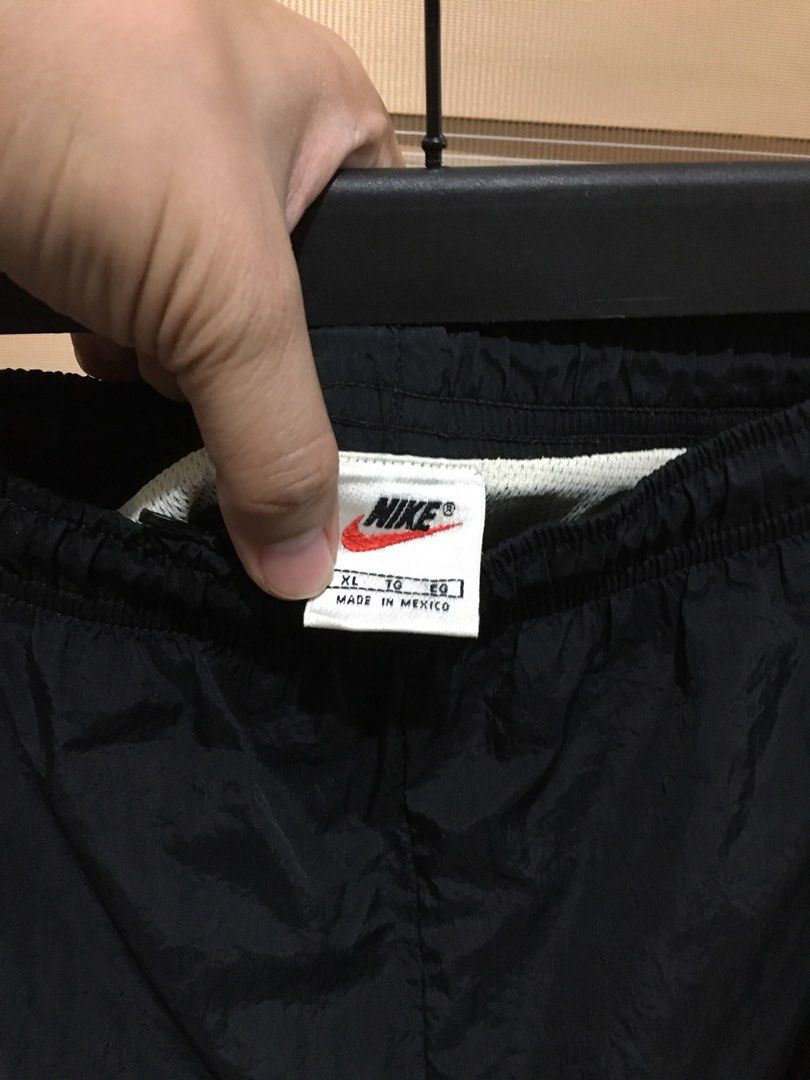 Plus size / size 40-42 Vintage Nike short (Category: Activewear) located in Manila. Submitted by findph09 (Listing ID 1398518454, Image 3). Description: Vintage nike short Waistline 40-42 fitting Length 17.5 long back 19 Excellent condition Minimal sign of use Color rate 10/10 Lalamove & Jntexpress courier .