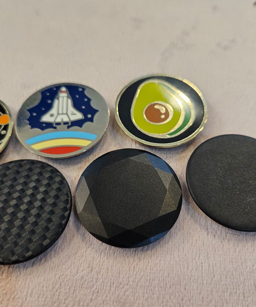 Popsockets (Category: Other Mobile & Gadget Accessories) located in Singapore. Submitted by classifiedfriend (Listing ID 1398382440, Image 3). Description: brand new condition. blacks > $12 each enamel >$23 each add $1 normal mail self collect Holland rd shopping centre.