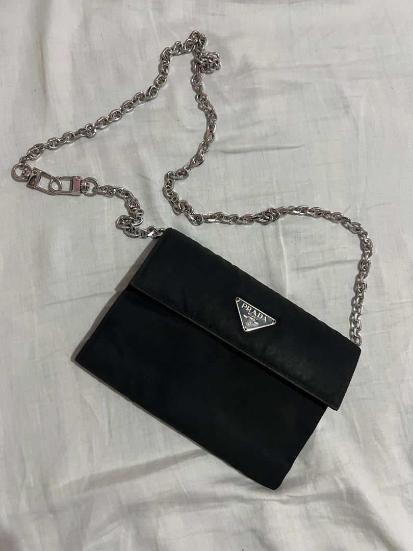 Preloved PRADA VINTAGE BLACK NYLON WALLET (Category: Luxury Bags & Wallets) located in Quezon City. Submitted by curiofindsph (Listing ID 1398435643, Image 1). Description: -Guaranteed Authentic -Vintage/Pre loved Wallet -Money Back if proven fake -What you see is what you get -Slightly Negotiable Kindly manage your expectations for vintage and preloved collections. .