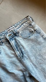 (Category: ) located in . Submitted by secondchanceforclothes (Listing ID 1398444100, Image 1). Description: .