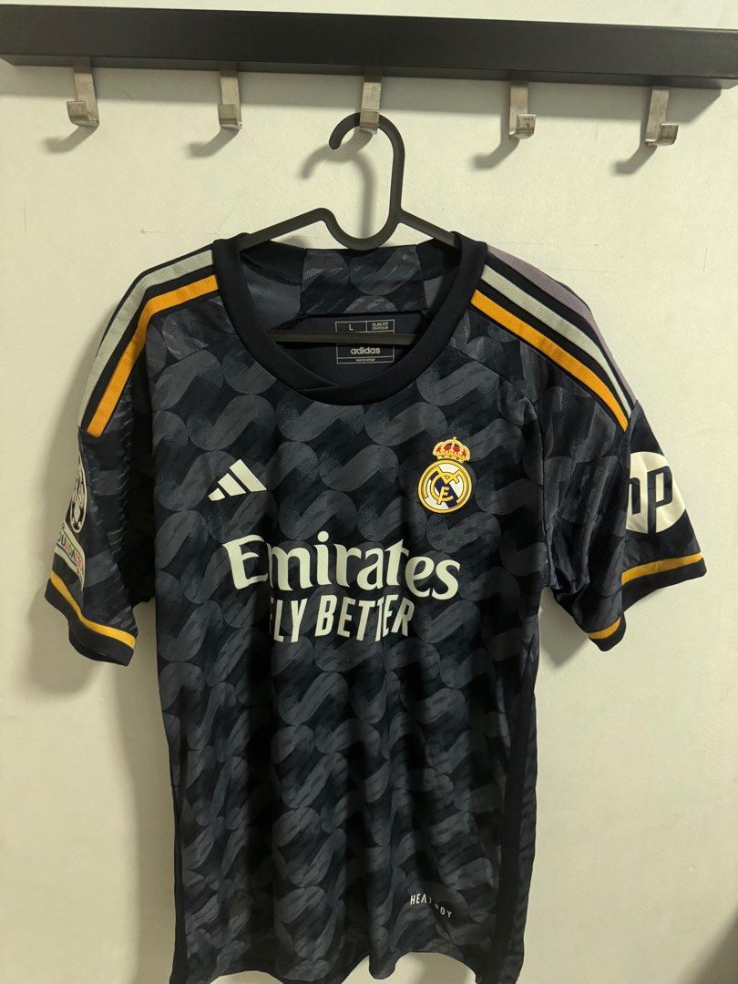Real Madrid 24/25 Away Jersey- 5 Bellingham (Category: Activewear) located in Singapore. Submitted by haydenleeeee (Listing ID 1398513254, Image 1). Description: Real Madrid 24/25 away Jersey- 5 Bellingham at the back.