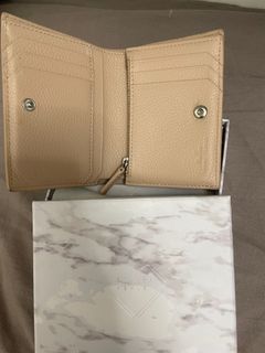 （分類：）位於 。 由 dldmncf 提交（商品編號 1398412913，圖片 1）。簡介： 。
