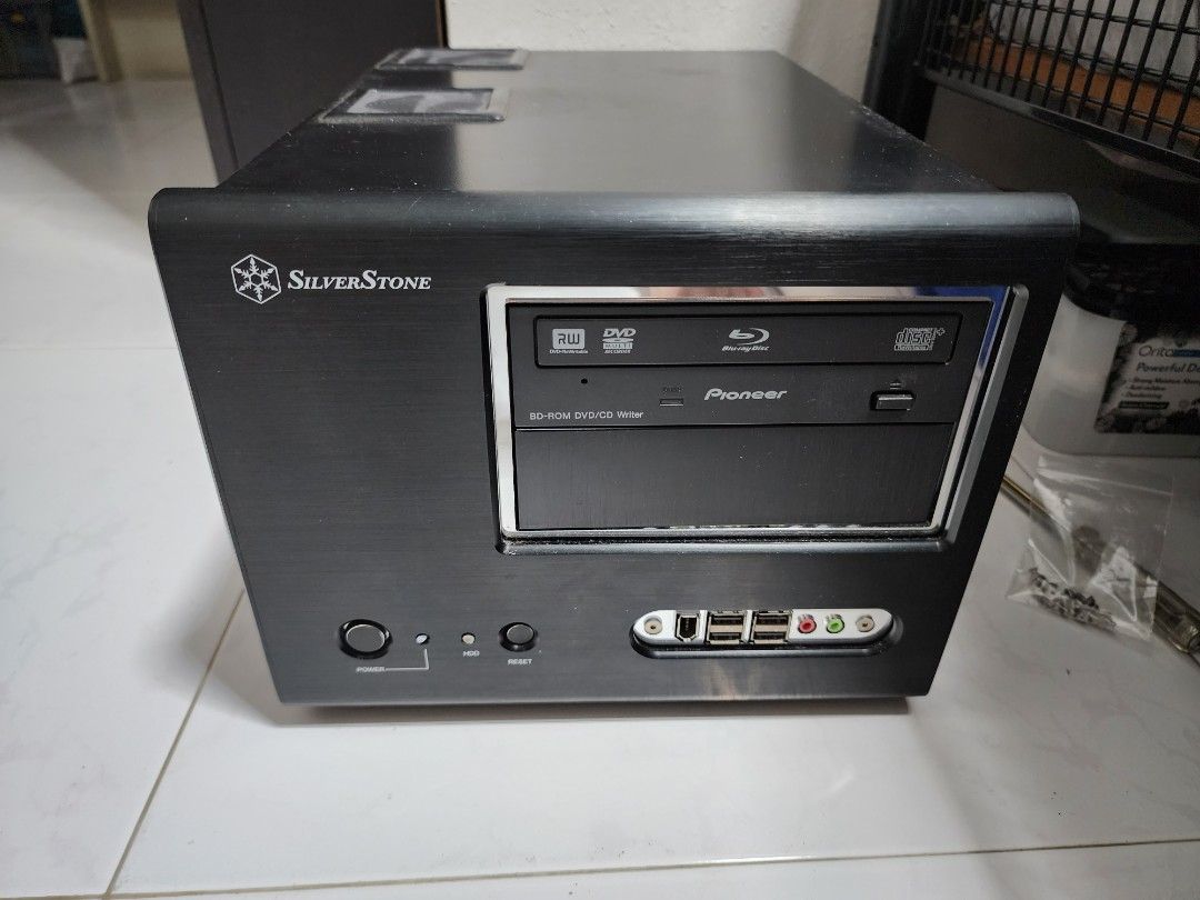 SilverStone SG01 Computer Case492137262392944640