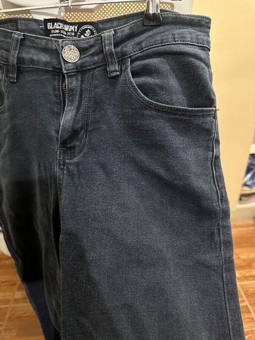 Skinny Jeans for Men (Category: Jeans) located in Manila. Submitted by djcdeclutters (Listing ID 1398466798, Image 3). Description: Used but not abused .