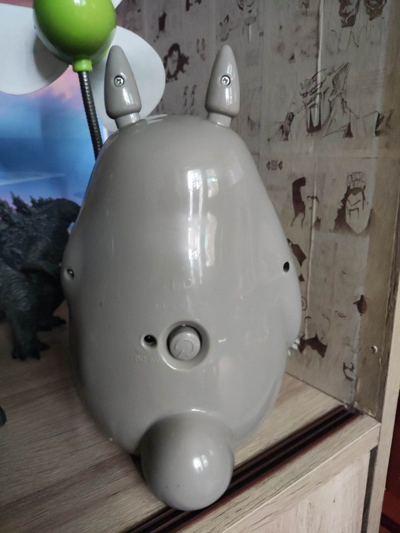 Totoro USB Lamp and Fan (Category: Lighting) located in Quezon City. Submitted by renchie8888 (Listing ID 1398412388, Image 3). Description: - No issue fan and lamp work perfectly. - Includes USB cable. - Require 5v adapter phone charger will work..