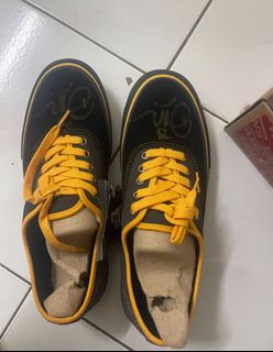 (Category: ) located in . Submitted by adidastore (Listing ID 1398472516, Image 1). Description: .