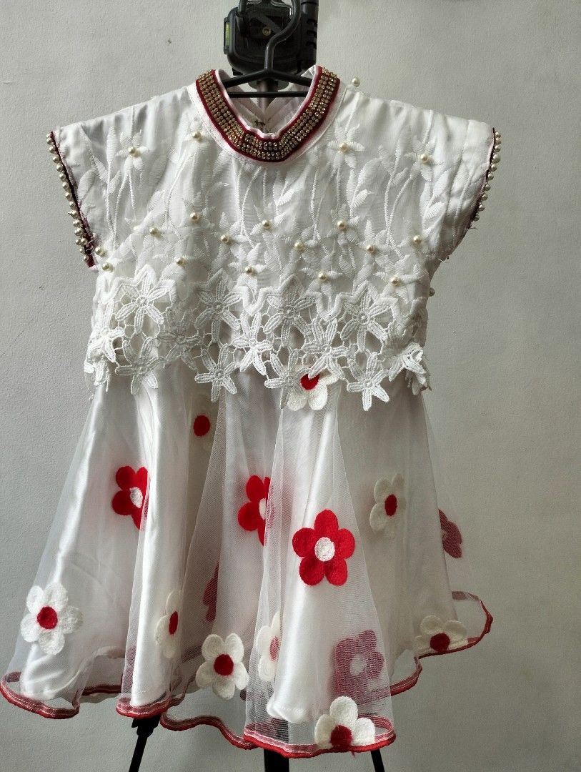 White Dress (Category: Babies & Kids Fashion) located in Angono. Submitted by trustistrust (Listing ID 1398474148, Image 1). Description: Declutter Dress fit for 2-3 years old. MOD: J&T,Lalamove and LBC MOP: Gcash or LBC COP No COD.