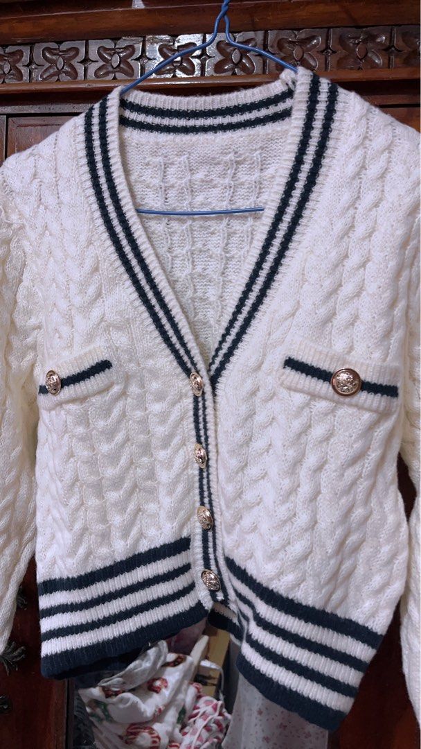 Cardigan and pullover (Category: Coats, Jackets and Outerwear) located in Caloocan City. Submitted by Gucci00021 (Listing ID 1398615471, Image 2). Description: Barbie pullover size L-XL 300 Cable knit cardigan M-L 400.