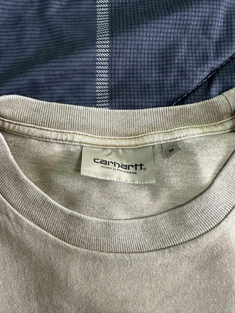 Carhartt WIP shirt (Category: Tshirts & Polo Shirts ) located in San Juan City. Submitted by drewselects (Listing ID 1398640760, Image 2). Description: Carhartt WIP shirt (not thrifted) Medium fits large Issue: Tag hole L: 73cm W: 52 cm 2k.