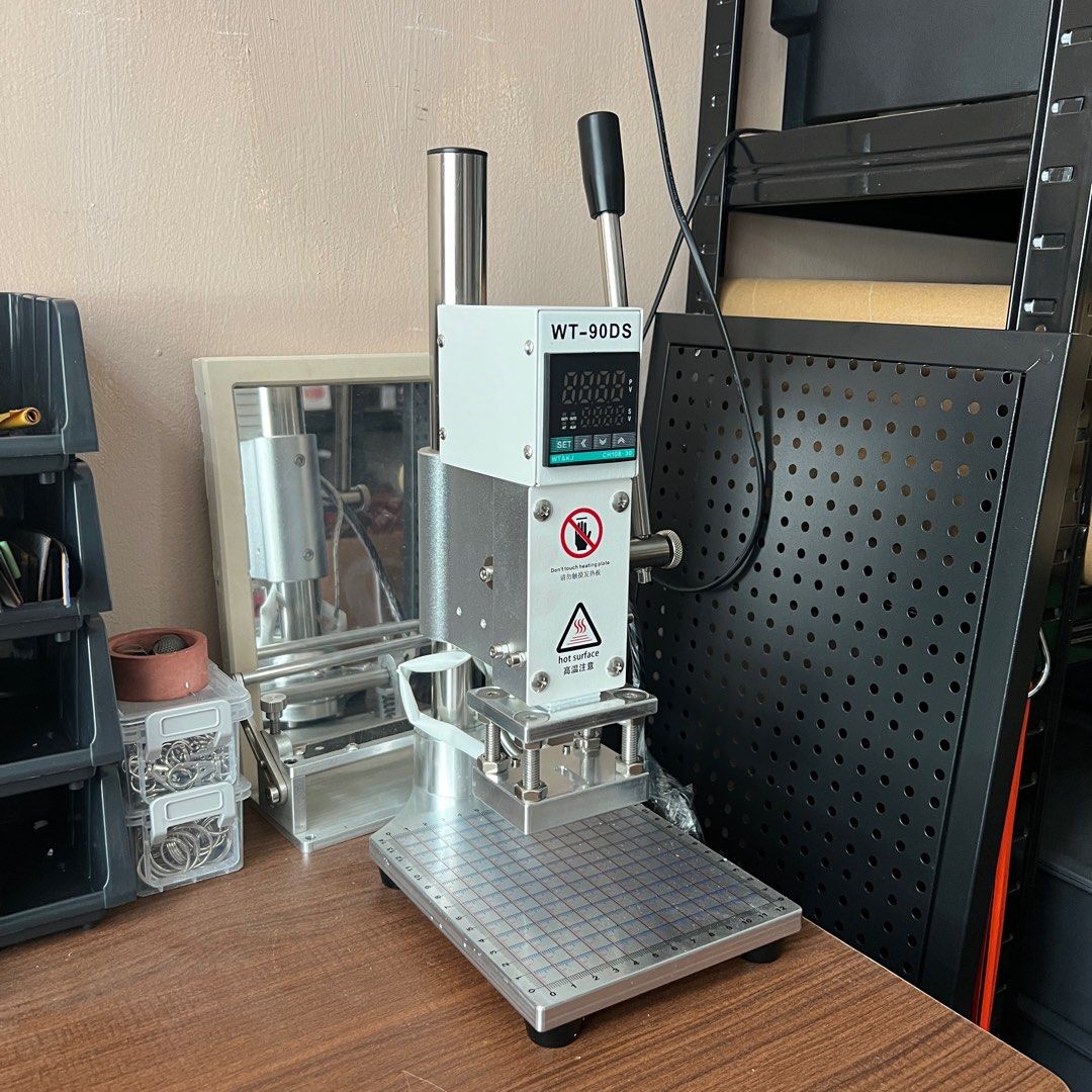 CHEAPEST Hot Stamping Machine (Category: Craft Supplies & Tools) located in Las Pinas. Submitted by frewx (Listing ID 1398569359, Image 1). Description: Leather Embossing Foil Heat Press Machine Small Manual Digital Hot Stamping Machine for Wood PVC Paper Custom Logo Stamp Heating Plate 5*7cm Digital display thermostat Monitor real-time temperature; Set a constant temperature; Easy to control No alphanumeric stamp included Brand new Location Carm