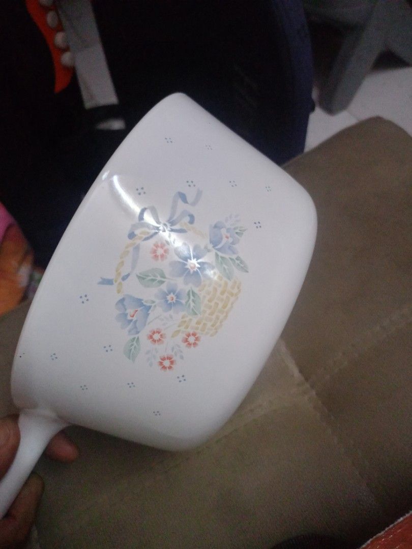 Corning ware (Category: Cookware & Accessories) located in Manila. Submitted by raymund2501 (Listing ID 1398550397, Image 2). Description: for sale Corning Ware kaserola issue wlang takip good condition.