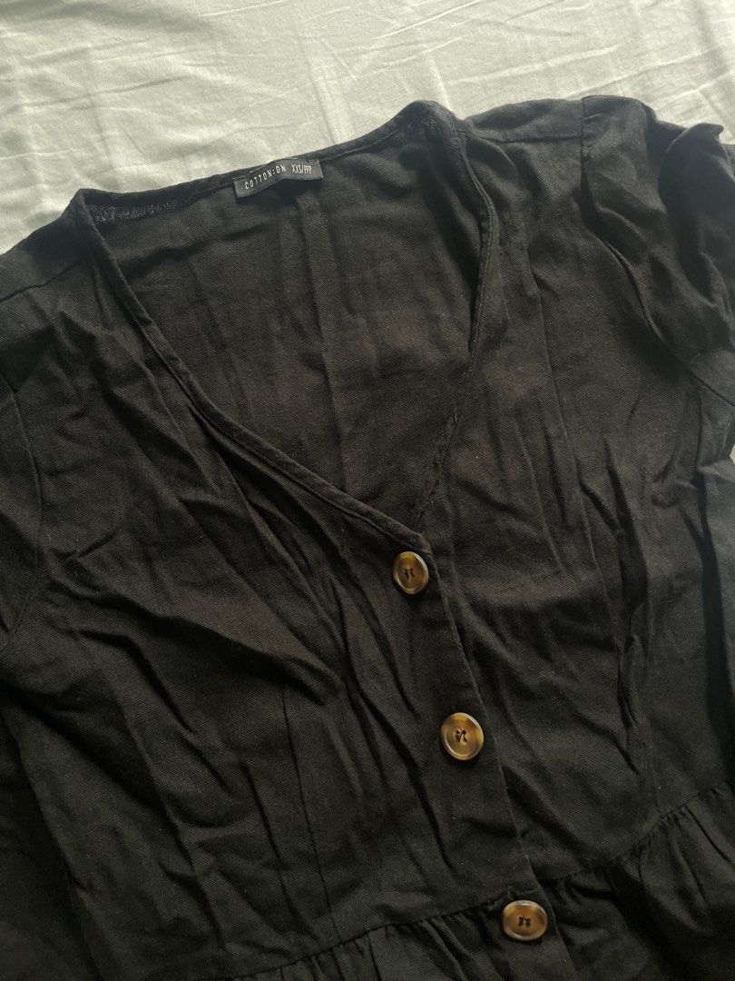 Cotton On Black Linen Button-Down Dress (Category: Dresses) located in Quezon City. Submitted by beeeeeeeeb (Listing ID 1398531475, Image 1). Description: Used few times Just need to iron it 🙈Good linen material. XXS on tag but fits Small frames .