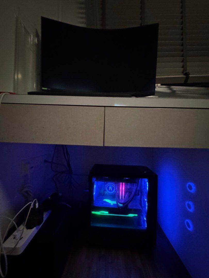 High end gaming PC (Category: Desktops) located in Singapore. Submitted by james_tan1989 (Listing ID 1398546310, Image 1). Description: Bought in 2020 December still well able to play high end game NZXT H510i CPU (High Performance Desktops) : Intel® Core i7-10700F | 4.80 GHZ | 8 Cores 16 Threads Motherboard (Premium Range) : For Intel - ASROCK B460 PRO 4 GRAPHICS CARD : Premium ATX Range : ZOTAC RTX 3080 TRINITY OC 10GB CPU COOLING SYSTEM (Deskto