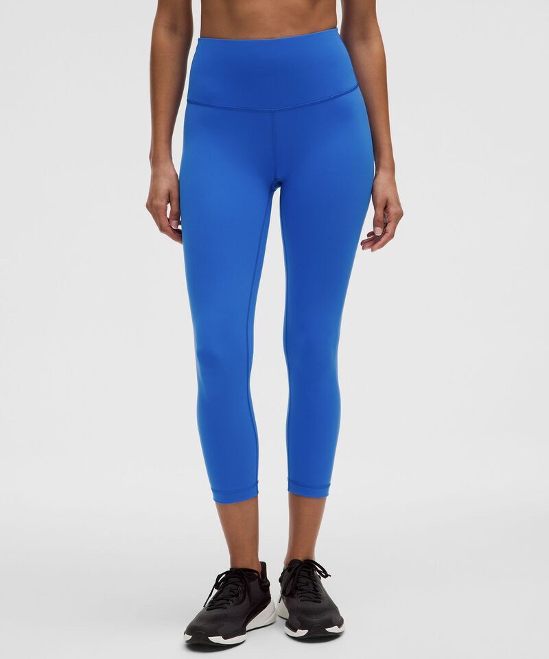 Dot 6 Lululemon Wunder Train Crop & Align Sweetheart Bra (Category: Activewear) located in Jaen. Submitted by cutecottons09 (Listing ID 1398634317, Image 3). Description: Selling low 👌 Rfs : Small on me :( Only washed and fitted The bra will fit small,dot 6 cup a-b Width is 13 inches The leggings will fit Xs - Small Length is 29 inches Bought at Lululemon website - Lululemon set includes: - Wunder Train High-Rise Crop 23" in Cerulean Blue - Alig