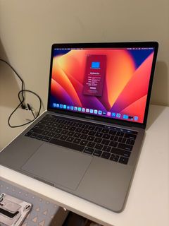MacBook Pro 13-inch 201764175349747971110