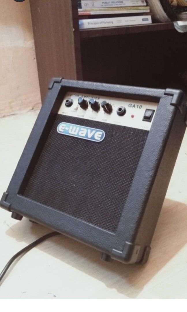 Marshall + E-Wave + Squier Amp Combo (Category: Musical Instruments) located in Kuala Lumpur. Submitted by msmm17 (Listing ID 1398692621, Image 3). Description: Please read All are still functioning just not at the original state Please if you want to buy you need to take all three amps for RM600 you can repair yourself at your own risk. But still can be used most of the amp are issue with the knob setting.