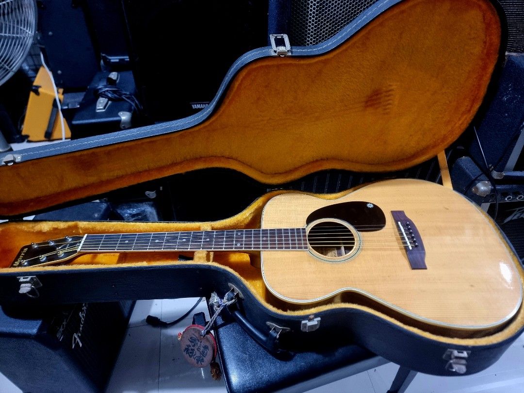 Morris f25 (Category: Musical Instruments) located in Binan City. Submitted by jamrock.music (Listing ID 1398674698, Image 1). Description: "JAMROCK MUSIC STORE" JAPAN MUSICAL INSTRUMENTS location📍ST FRANCIS 7 SAN ANTONIO BIÑAN LAGUNA 📌pin@waze/googlemap JAMROCK Music store st paul project 4 biñan laguna the shop is closed by appointment for pick up only.please let us know if you are coming..