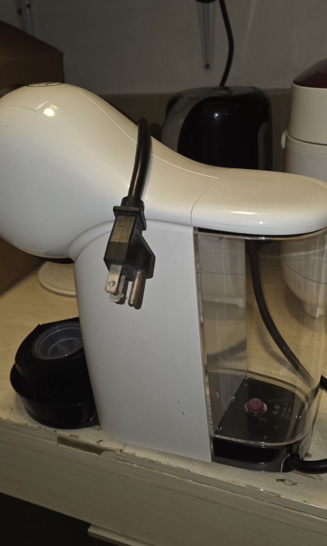 Nescafe Dolce Gusto Genio Basic S (Category: Coffee & Tea Tableware) located in Taguig. Submitted by richardrr_24 (Listing ID 1398611552, Image 3). Description: Discounted price to 1300 from 3000 RFS Unused and Decluttering Item Item is in VG condition, no issues, buy and ready to use Metro Manila Area buyers only, can do meet up in Taguig, BGC area KEY FEATURES (Genio S Basic Coffee Maker)Water tank capacity: 0.8L Automatic, ultra-compact design