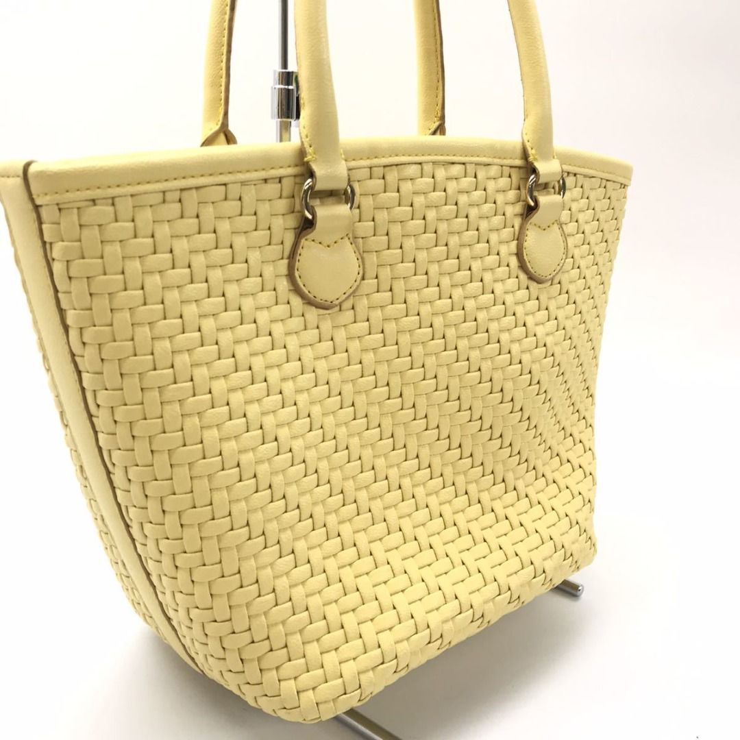Original Authentic Banana Rep Bucket Yellow Bag (Category: Tote Bags) located in Paranaque City. Submitted by iveskixs (Listing ID 1398602082, Image 2). Description: Original Authentic Banana Republic Yellow Braided Tote Bag Brand: Banana Republic Size: Approx. 22cm wide x 24cm long x 15.5cm deep Purchased in Japan Authenticity Guaranteed! - Colors may appear differently depending on your monitor settings - We do not handle imitations or counterf