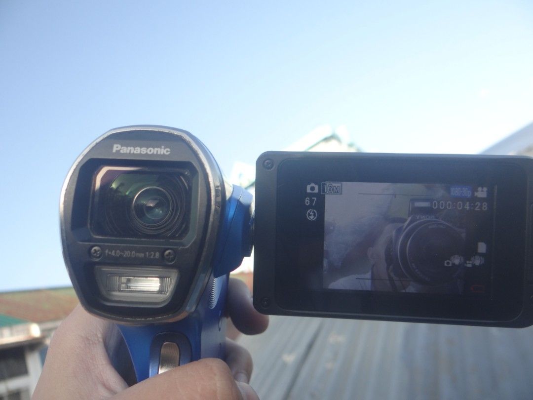 Panasonic Full HD Camcorder (Category: Video Cameras) located in Manila. Submitted by allaboutcollections (Listing ID 1398666002, Image 3). Description: Blue Panasonic camcorder/digicam💥 -Personal favourite but now need to let go na since madami ng units hehe, honest issue:batt lack lang but Hindi sya nakakaapekto as in dahil may double llck ang battery door nya also dents lang Yan lang ang totoong issue ng units -super Ganda ng output neto prom